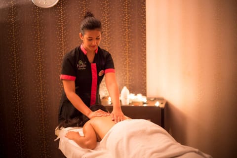 Massage, Spa and wellness centre/facilities