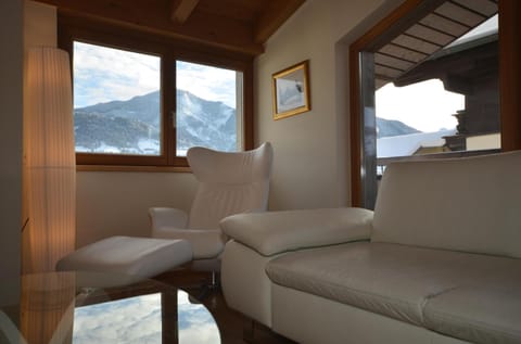 Apartment Diana - by Alpen Apartments Appartement in Zell am See