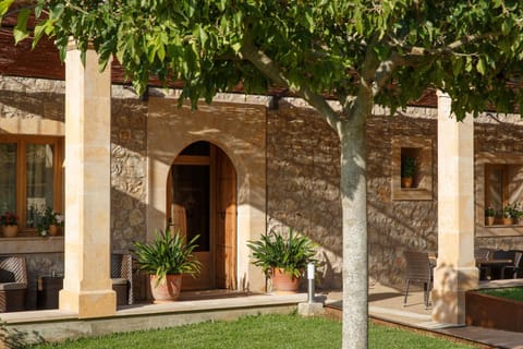 Agroturismo S'Arboçar Farm Stay in Llevant