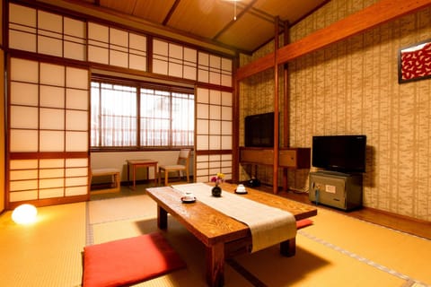 Yoshiharu Ryokan in Hyogo Prefecture