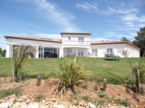 Property building, Garden, Garden view, Mountain view, Pool view