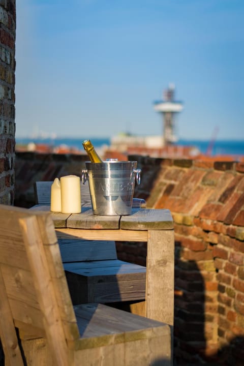 Balcony/Terrace, Balcony/Terrace