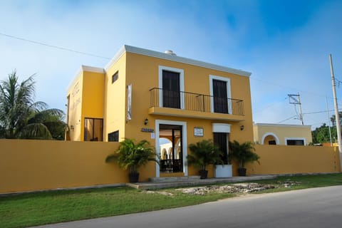 Facade/entrance, Street view