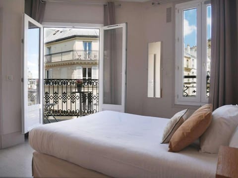 Bonséjour Montmartre Hotel in Paris