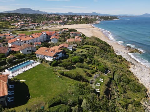 Bird's eye view, Swimming pool