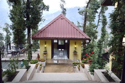 The Fern Hillside Resort Bhimtal Hotel in Uttarakhand