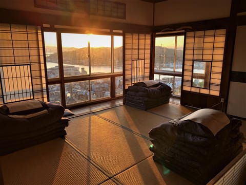 Onomichi Guest House Miharashi-tei Chambre d’hôte in Hiroshima Prefecture