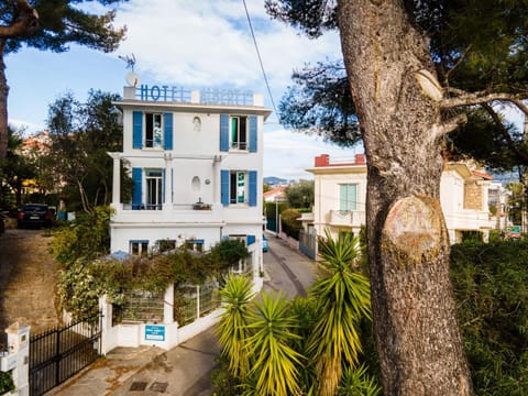 Property building, Bird's eye view