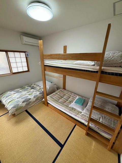 Kanazawa Guesthouse Stella Bed and Breakfast in Kanazawa