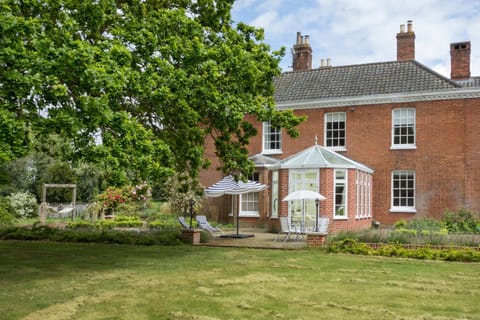 Property building, Natural landscape, Garden