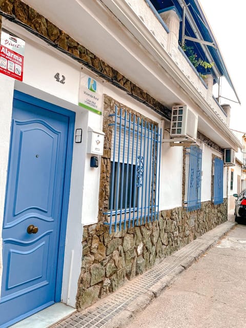 Casa Cruz House in Almodóvar del Río