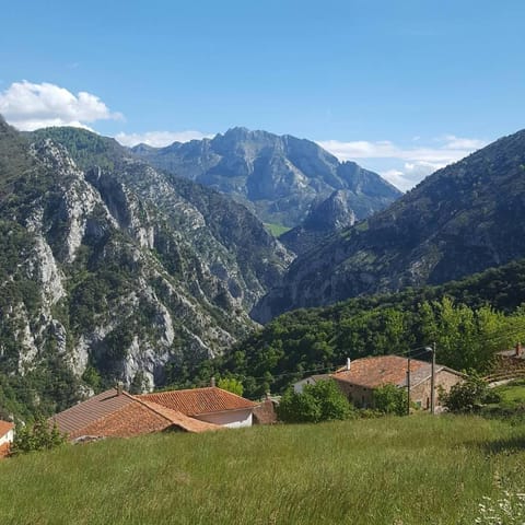 Casa Rural Pocotrigo Maison in Cantabria