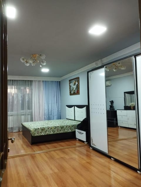 28 MAJ Street NEFT AKADEMIA 3 bedrooms Eigentumswohnung in Baku