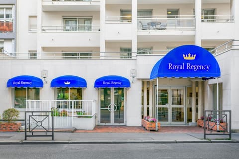 Royal Regency Paris Vincennes Hotel in Vincennes
