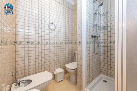 Shower, Bathroom, bidet