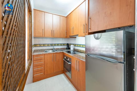 Kitchen or kitchenette, oven