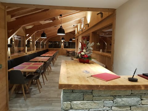 Alpen Roc Hotel in Montriond