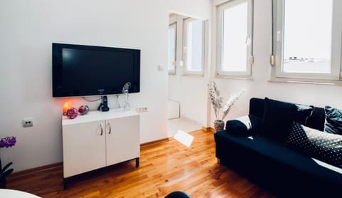 Split - Žnjan - Luxury new apartment on the beach with selfcheckin Apartment in Split