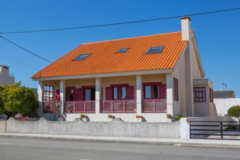 Property building, Off site, Street view