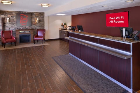Red Roof Inn PLUS+ Chicago - Northbrook/Deerfield Hotel in Northbrook