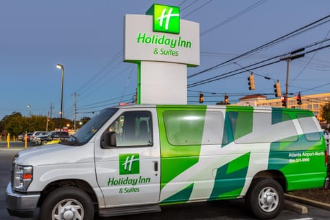 Holiday Inn & Suites Atlanta Airport North, an IHG Hotel Hotel in College Park