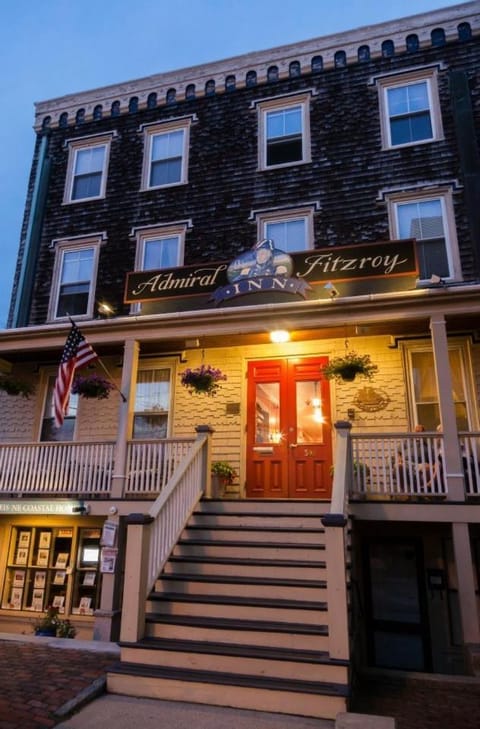 Admiral Fitzroy Inn Bed and Breakfast in Newport