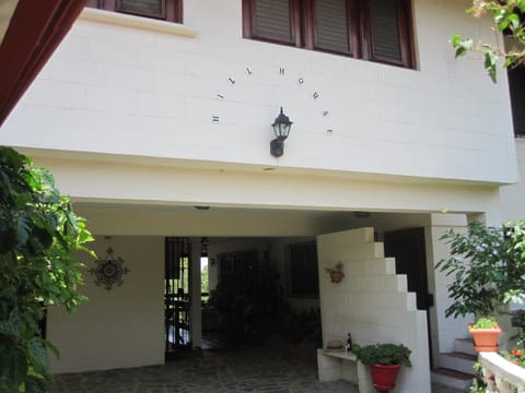 Hillhouse Moradia in María Trinidad Sánchez Province