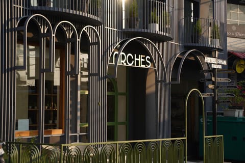 Property building, Restaurant/places to eat, Facade/entrance, Day, Property logo or sign, Decorative detail, Street view