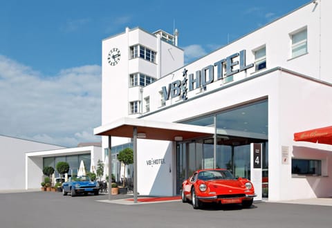 V8 HOTEL Classic Motorworld Region Stuttgart Hotel in Böblingen