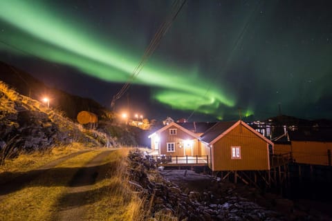 Tind seaside cabins House in Lofoten