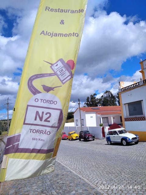 Alojamento O Tordo Bed and Breakfast in Setubal District