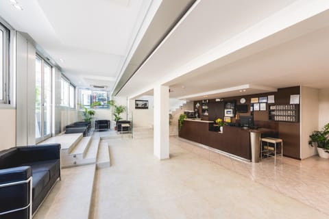 Lobby or reception, Seating area