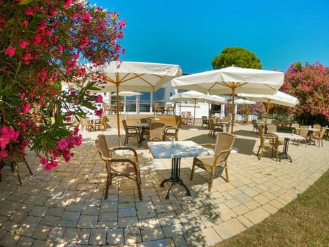 Sivinos Camping Boutique Campground/ 
RV Resort in Manerba del Garda