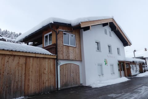 Property building, Winter