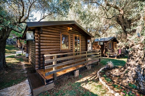Holiday Park Olive Tree Campingplatz /
Wohnmobil-Resort in Ulcinj