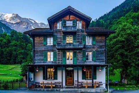 Alpenhof Mountain Lodge Bed and Breakfast in Lauterbrunnen