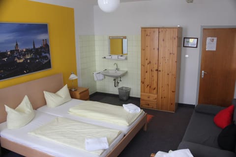 Hotel Pension am Hauptbahnhof Bed and Breakfast in Munich