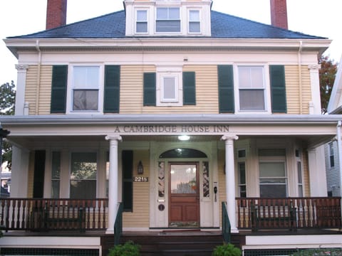 A Cambridge House Inn Bed and Breakfast in Somerville