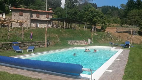 Property building, Swimming pool, Swimming pool, group of guests