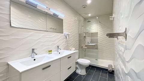 Shower, Toilet, Bathroom