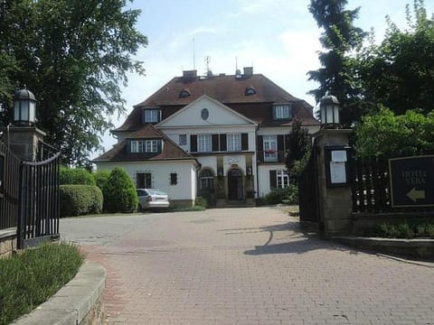 Hotel Veba Hôtel in Lower Silesian Voivodeship