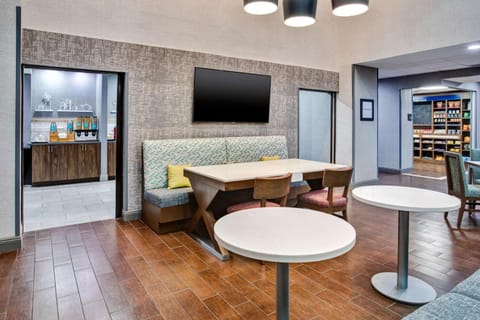 Hampton Inn & Suites Cape Coral / Fort Myers Hotel in Cape Coral