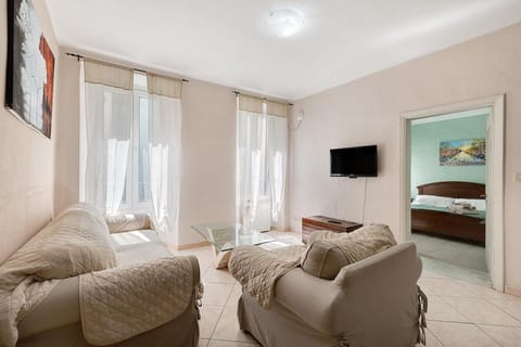 Casa Scola Loano Bed and Breakfast in Loano