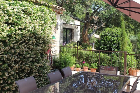 Mas Auroma Bed and breakfast in Gordes