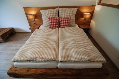 Bed, Living room, Bedroom