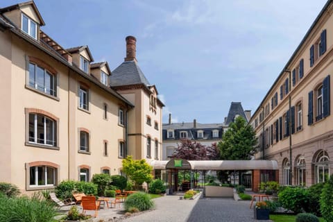 Property building, Balcony/Terrace