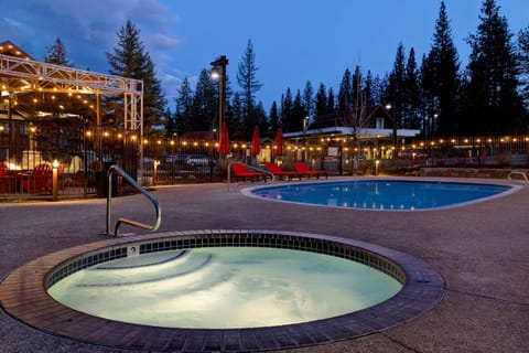 Hampton Inn & Suites Tahoe-Truckee Hotel in Truckee