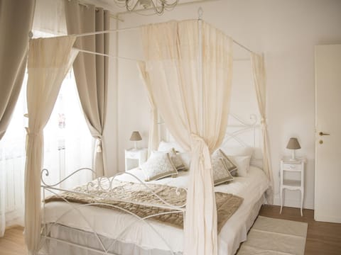 Tisserand Boutique & Apartment Condo in Ostia