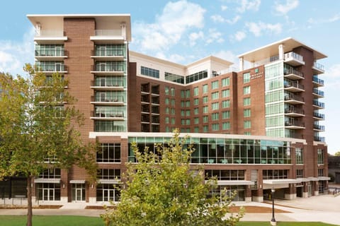 Embassy Suites by Hilton Greenville Downtown Riverplace Hotel in Greenville