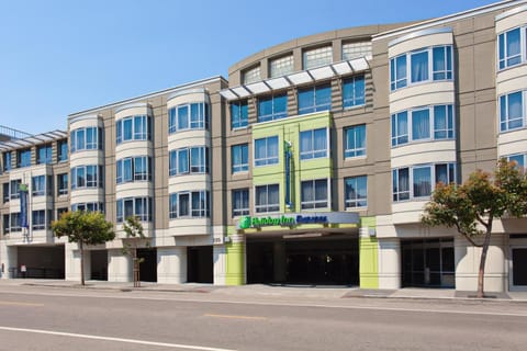 Holiday Inn Express Hotel & Suites Fisherman's Wharf, an IHG Hotel Hotel in Fishermans Wharf